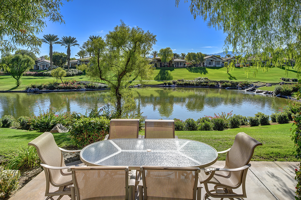 002LAKE VIEW FROM OUTDOOR DINING AREA MLS
