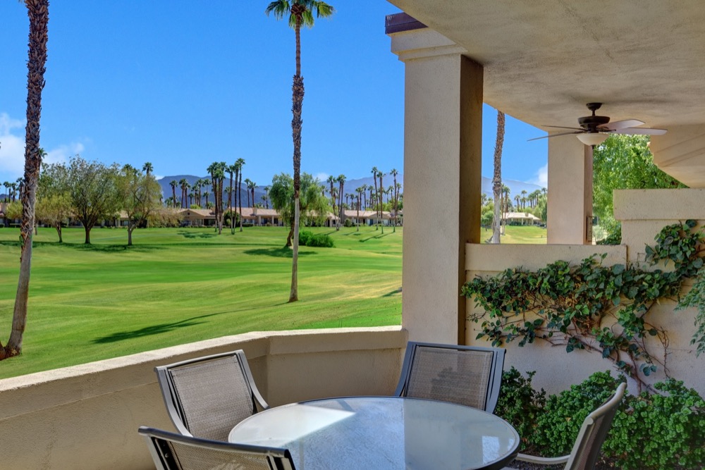001back-patio-to-mountain-view