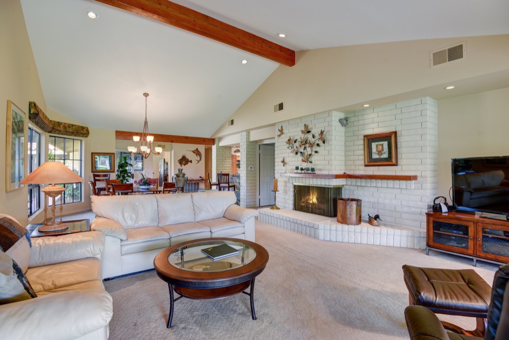 001living-room-reverse-with-firelplace