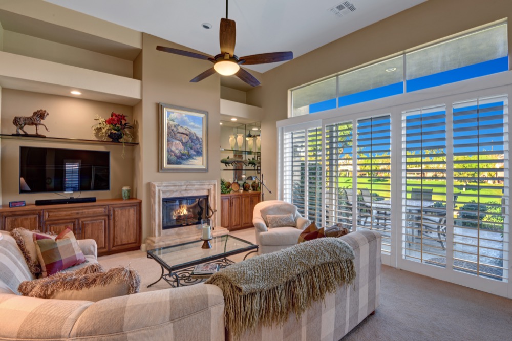 001LIVING ROOM